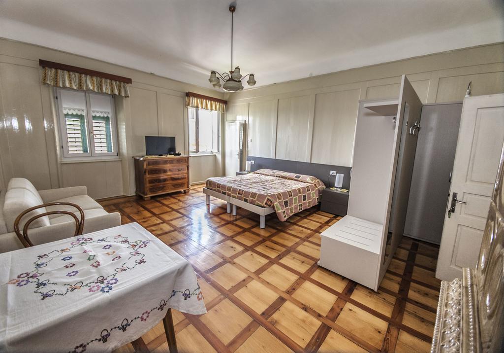 Casa Alice 호텔 말로스코 외부 사진